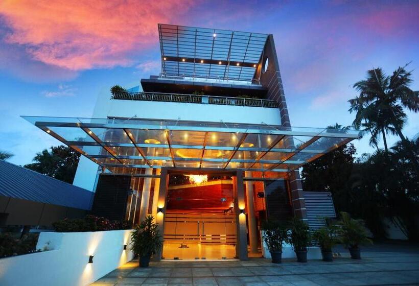 Отель Kabani Regency