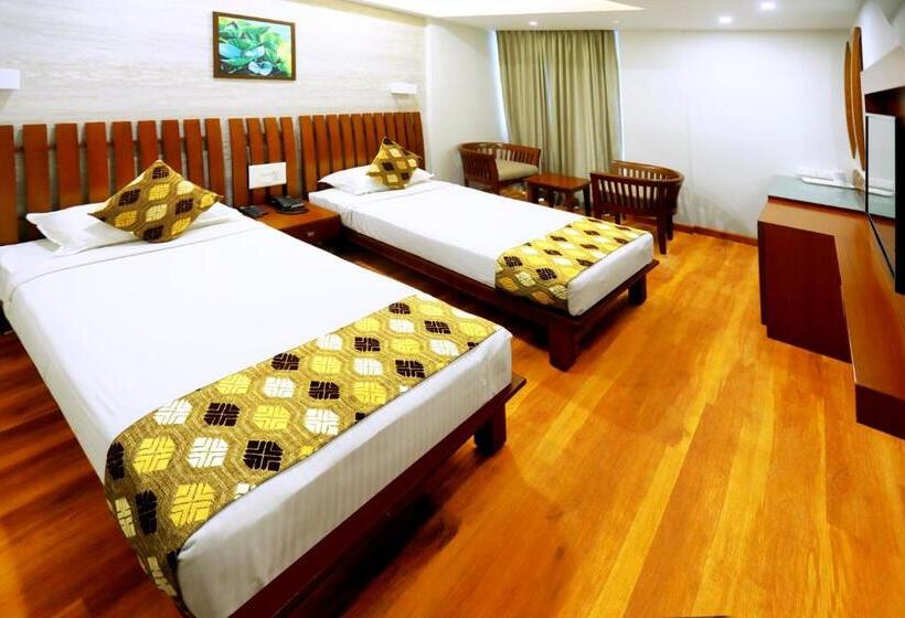 Отель Kabani Regency