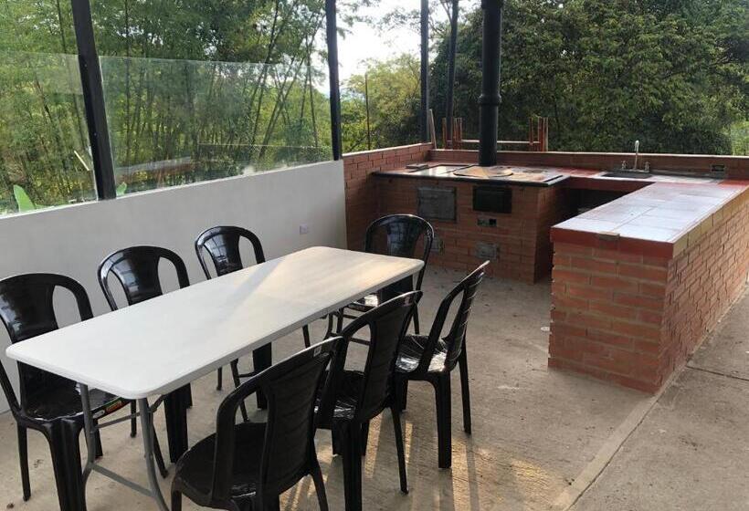 בית מלון כפרי La Santísima   La Mesa Eco Finca