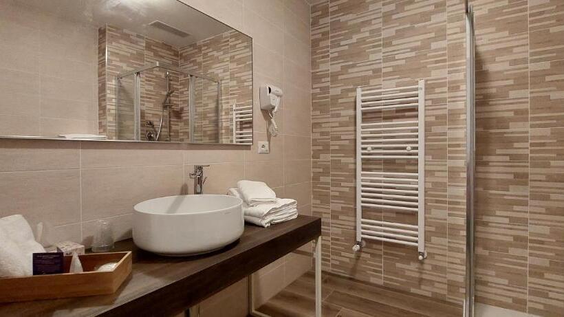 فندق Locanda Della Luna