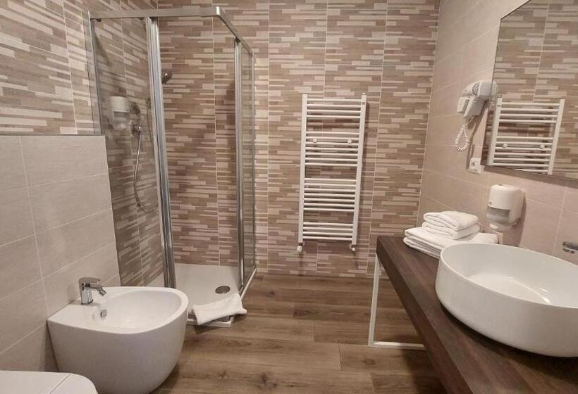 فندق Locanda Della Luna