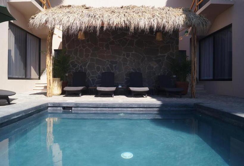 Отель Lya Beach House