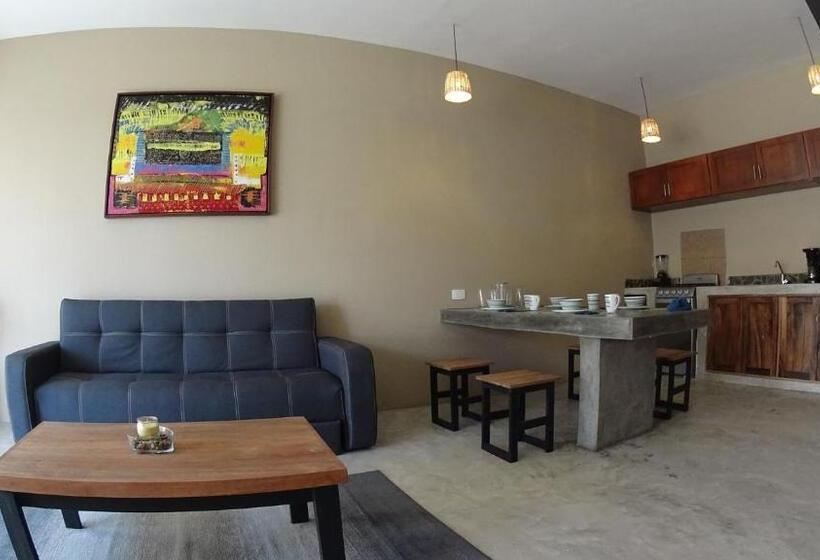 Отель Lya Beach House