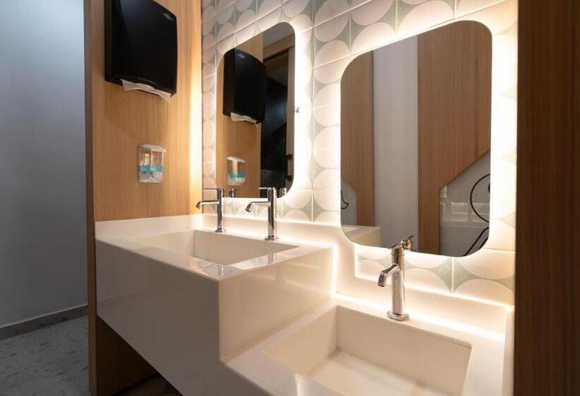 בית מלון כפרי Megasaray Mount Erciyes