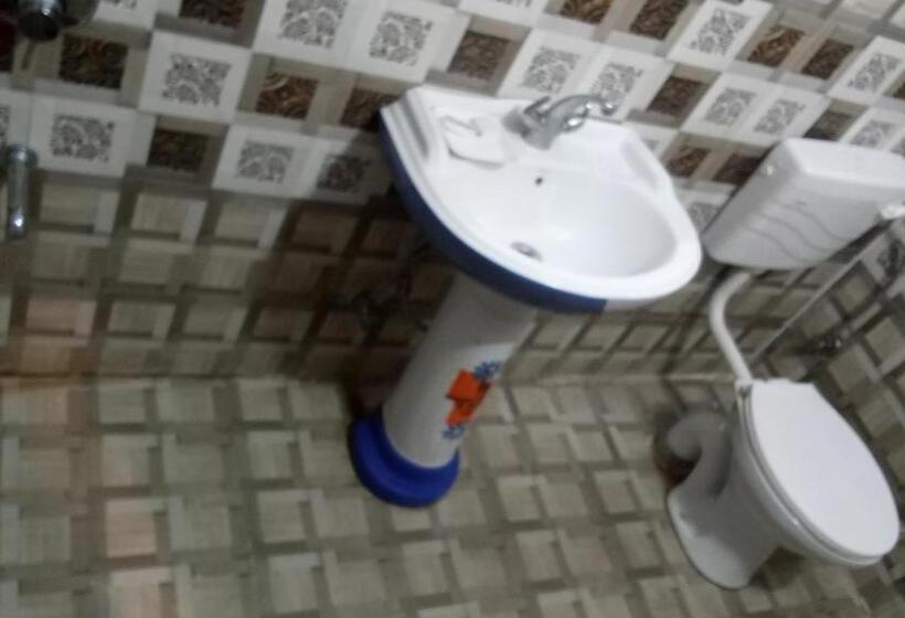 בית מלון כפרי Mehraz Residency