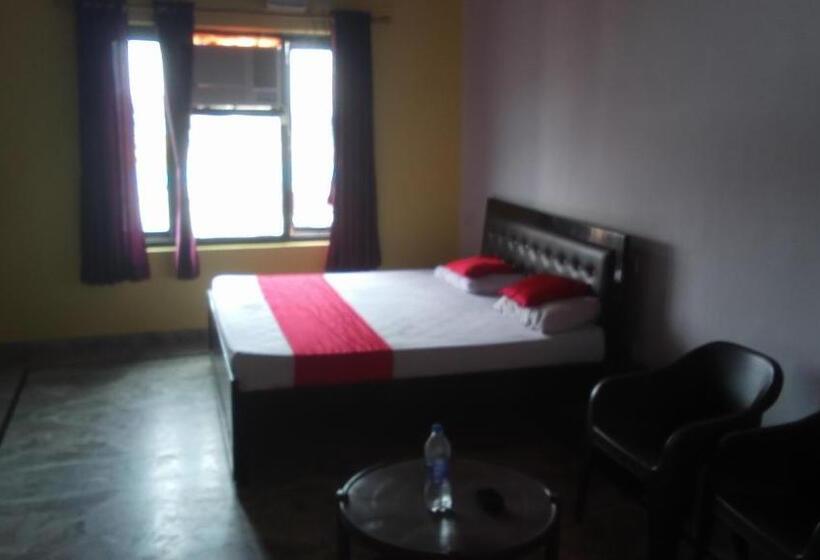 בית מלון כפרי Mehraz Residency