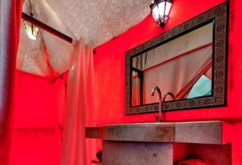 هتل Erg Chebbi Luxury Camp