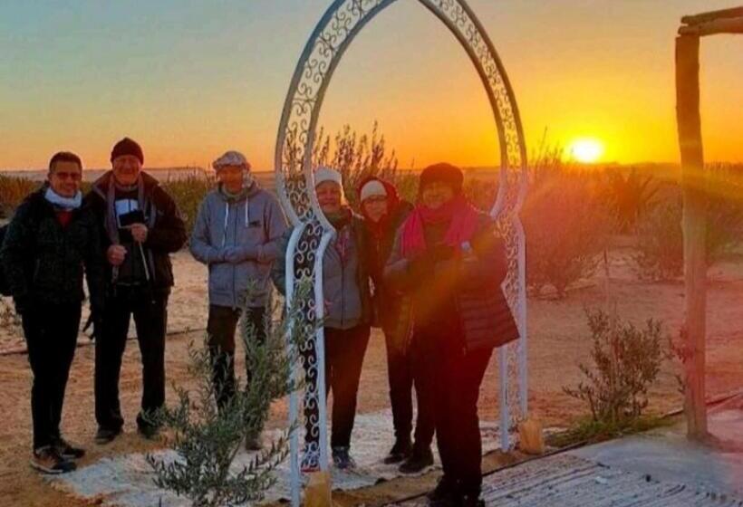 هتل Erg Chebbi Luxury Camp