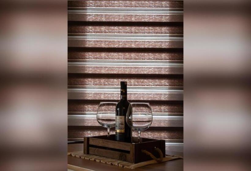 هتل N Bjeshke Te Guri I Zi