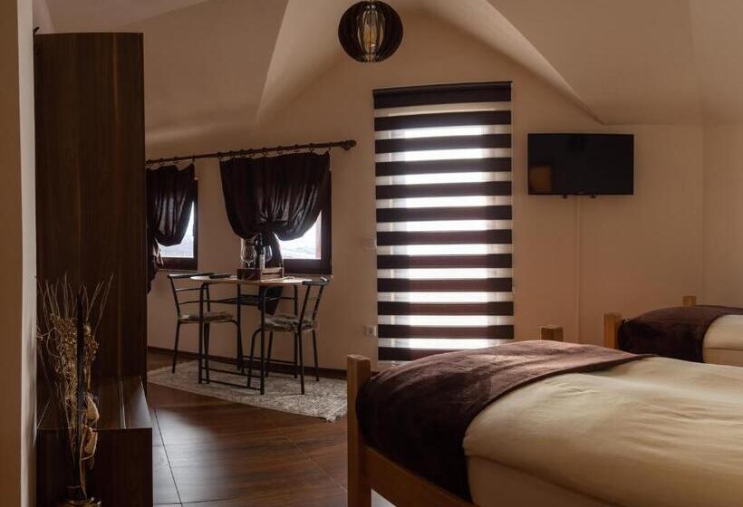 هتل N Bjeshke Te Guri I Zi