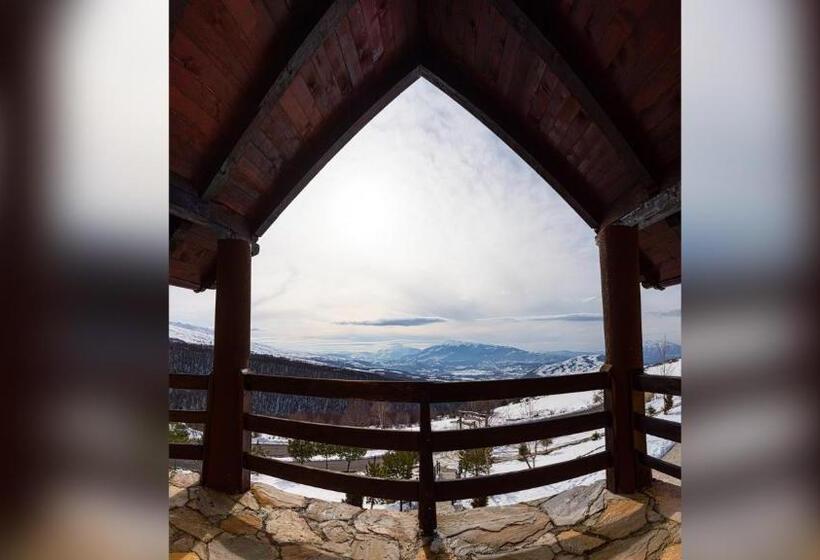 هتل N Bjeshke Te Guri I Zi