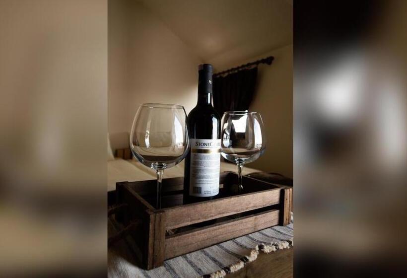 هتل N Bjeshke Te Guri I Zi