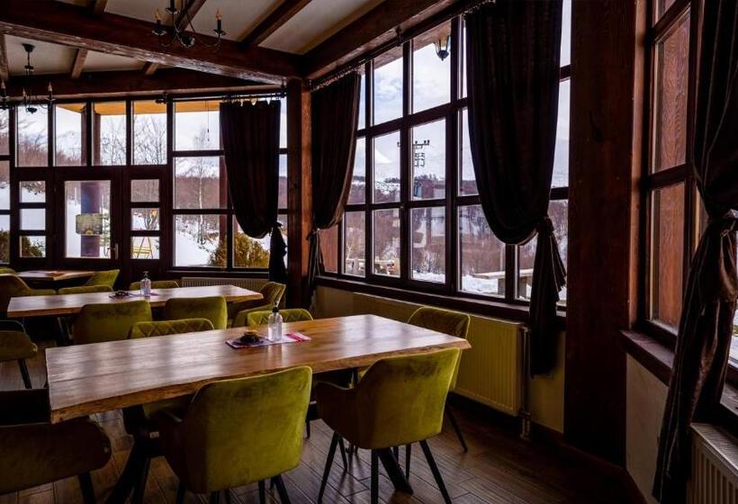 هتل N Bjeshke Te Guri I Zi