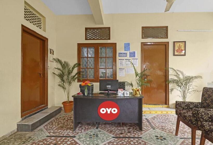 בית מלון כפרי Oyo Altima Suites Near Ayyapa Society
