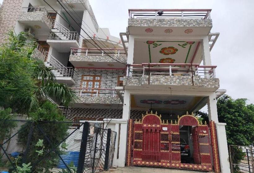 Hotel Oyo Flagship Gaurav Inn