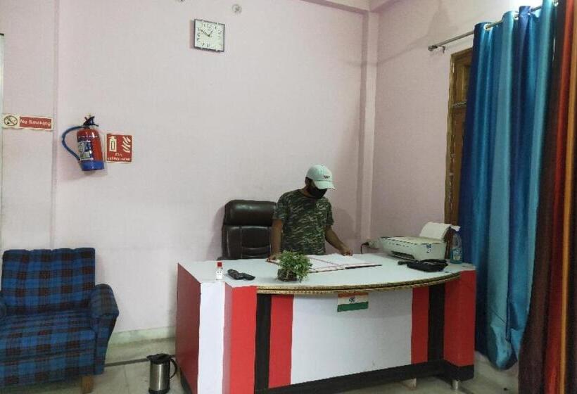 Hotel Oyo Flagship Gaurav Inn