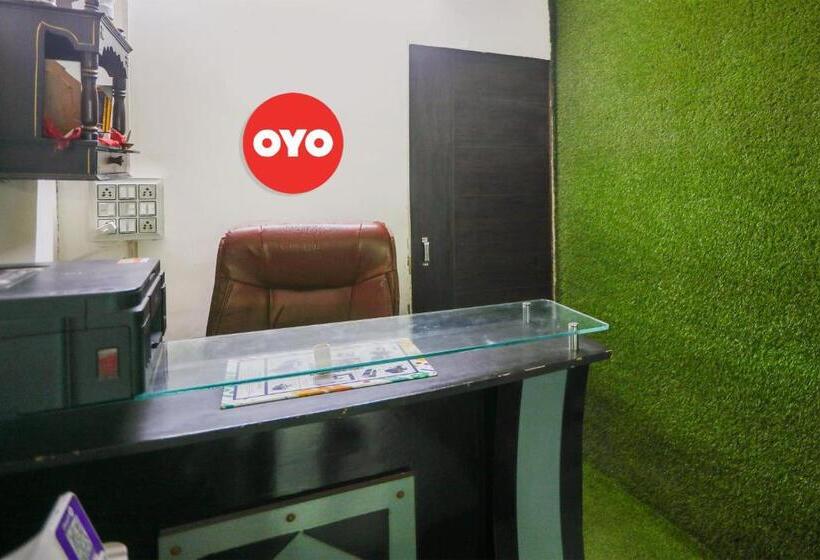 בית מלון כפרי Oyo Flagship The Castle