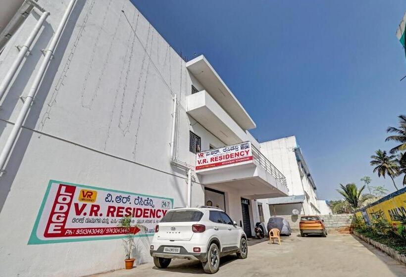 فندق Oyo Vr Residency