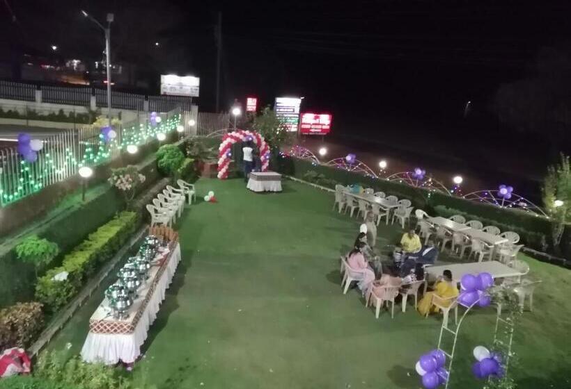 酒店 Parvati Palace