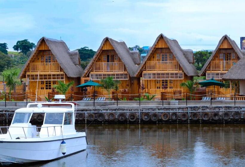 호텔 Pelican Lodge & Marina