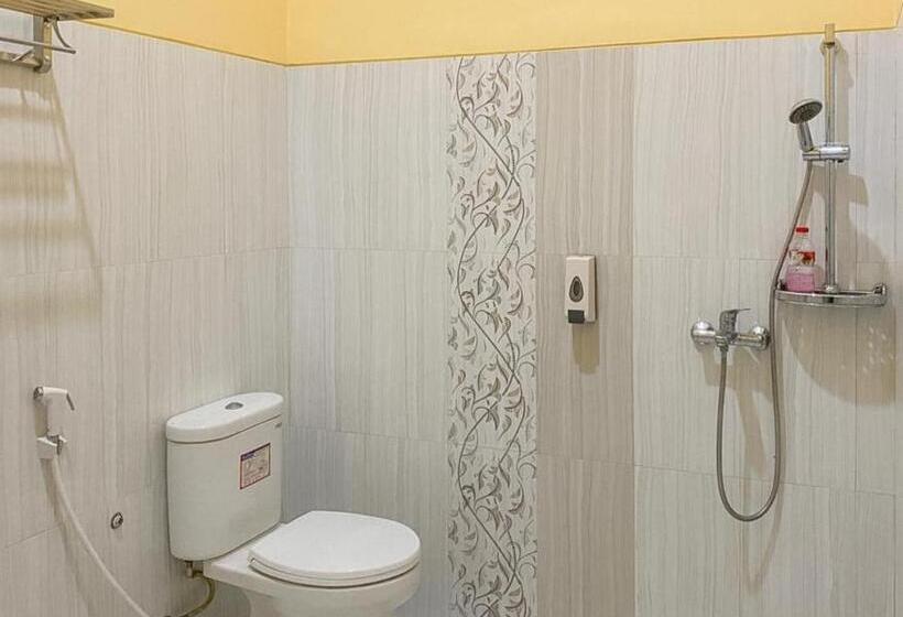 ホテル Reddoorz Syariah Near Rsud Kota Malang