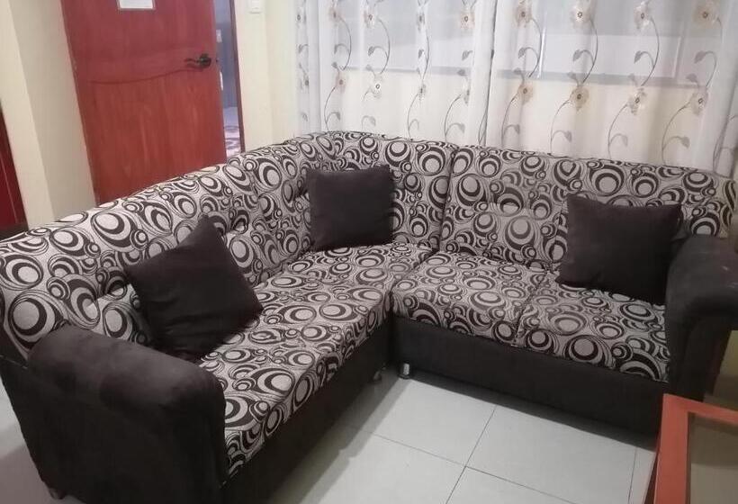 هتل Residencial Los Tres Pinos