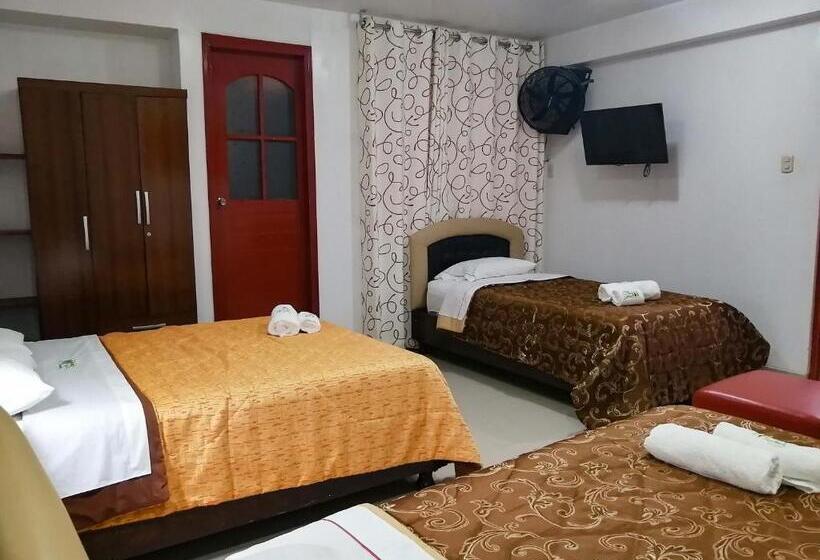 هتل Residencial Los Tres Pinos