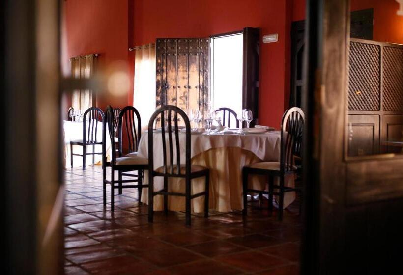 فندق Resort Hípico El Hinojal