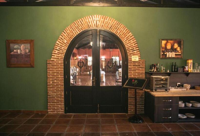 فندق Resort Hípico El Hinojal