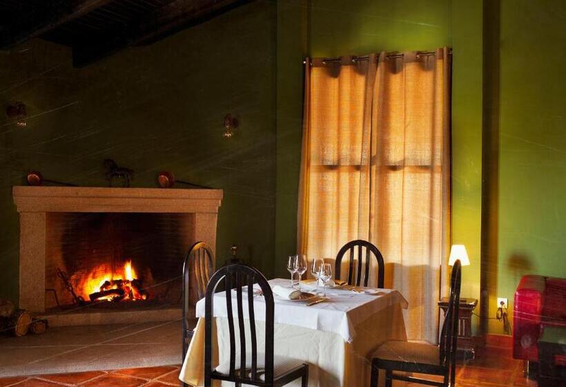 فندق Resort Hípico El Hinojal