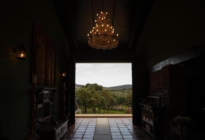 فندق Resort Hípico El Hinojal