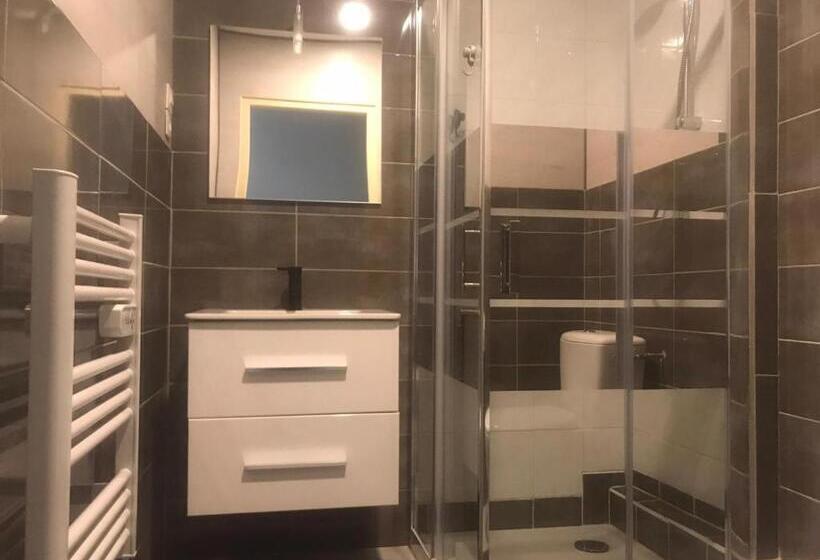 فندق La Villa De L Embusade Guesthouse