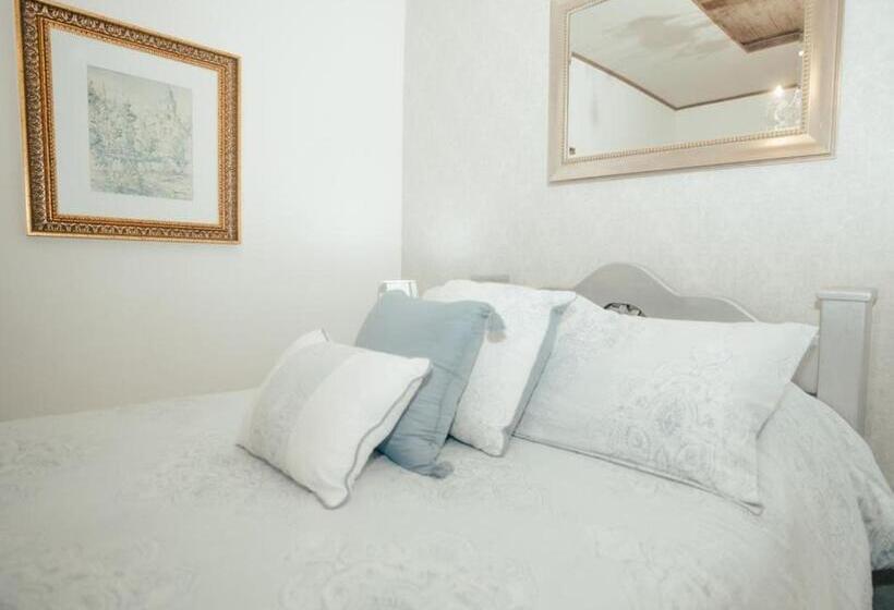 בית מלון כפרי Salamina Highs