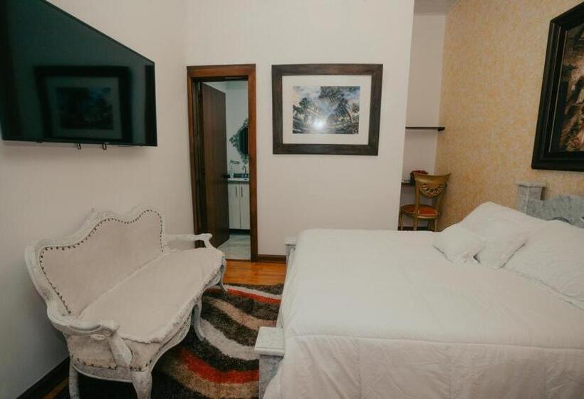 هتل Salamina Highs