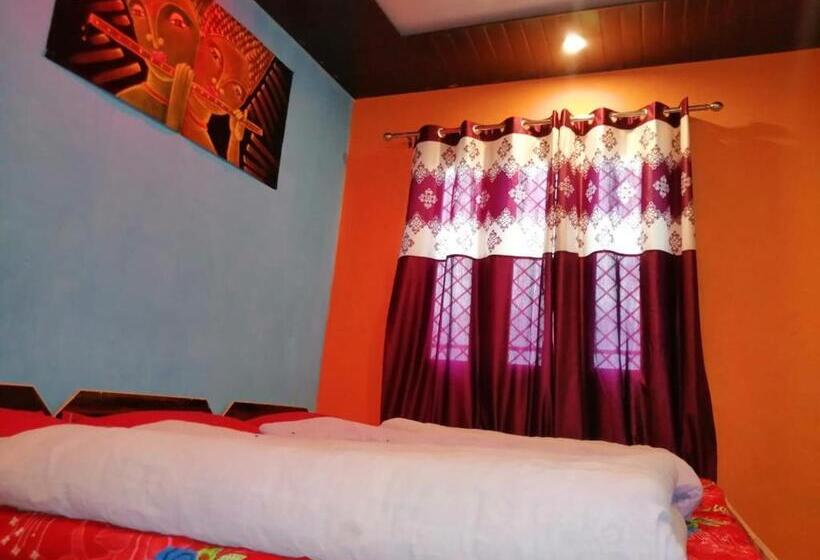 Отель Shri Narayan Tourist Lodge & Chandica