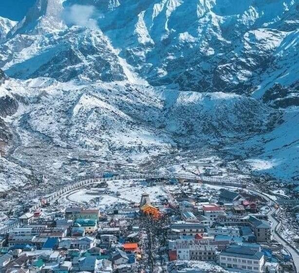 Отель Shri Narayan Tourist Lodge & Chandica