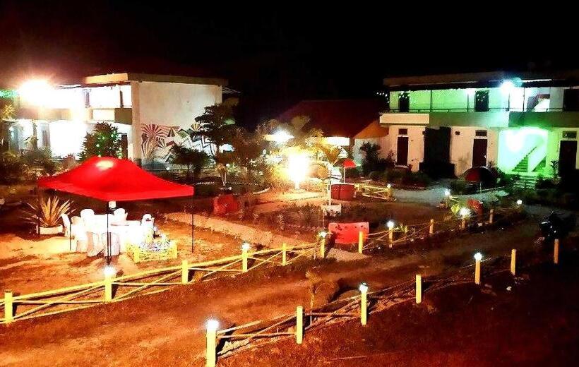 בית מלון כפרי Spot On Kontiki Resort India