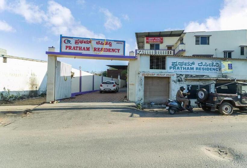 בית מלון כפרי Spot On Pratham Residency