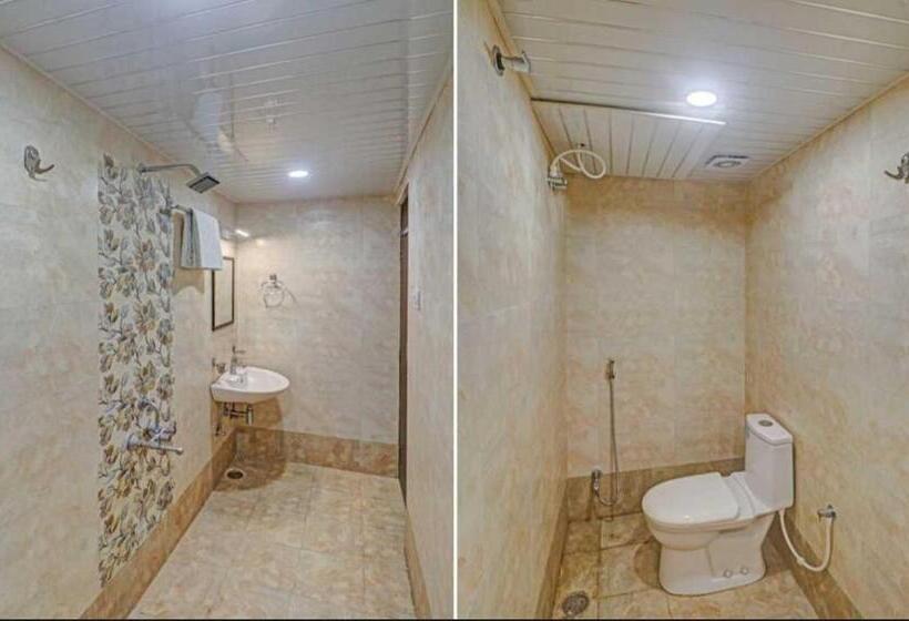 בית מלון כפרי Super Oyo Flagship 83435 Silver Grand