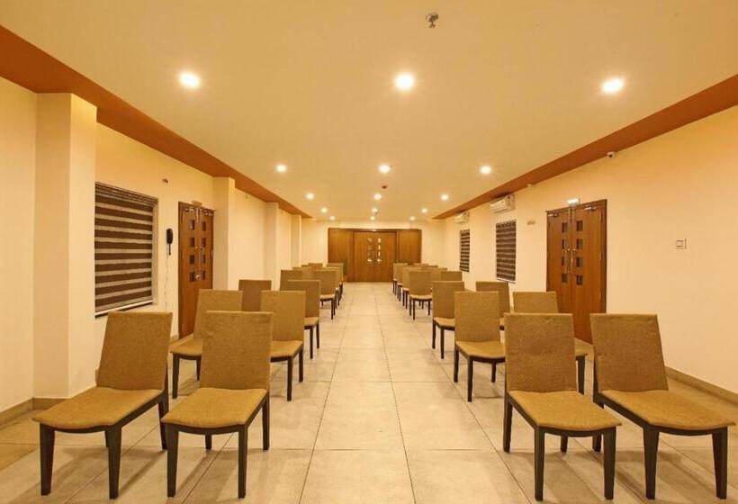 ホテル Tee Cee Restaurant