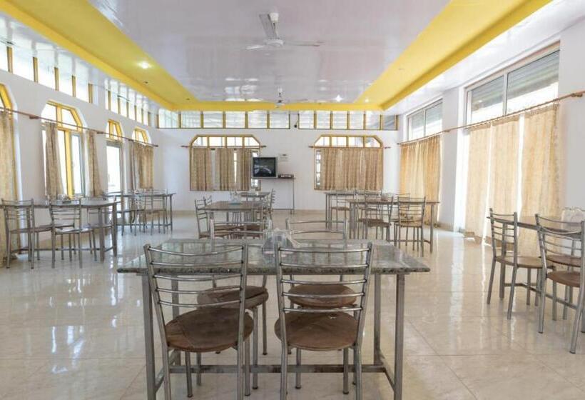 Kalindi Nature Resort Lakhamandal