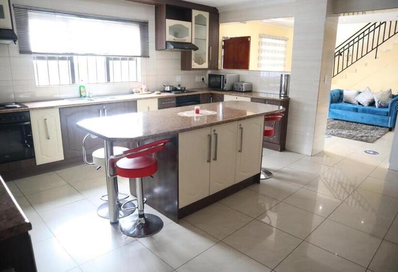 Bed and Breakfast Kwazikode Guesthouse