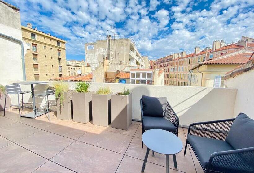 Les Toits Du Vieux Port