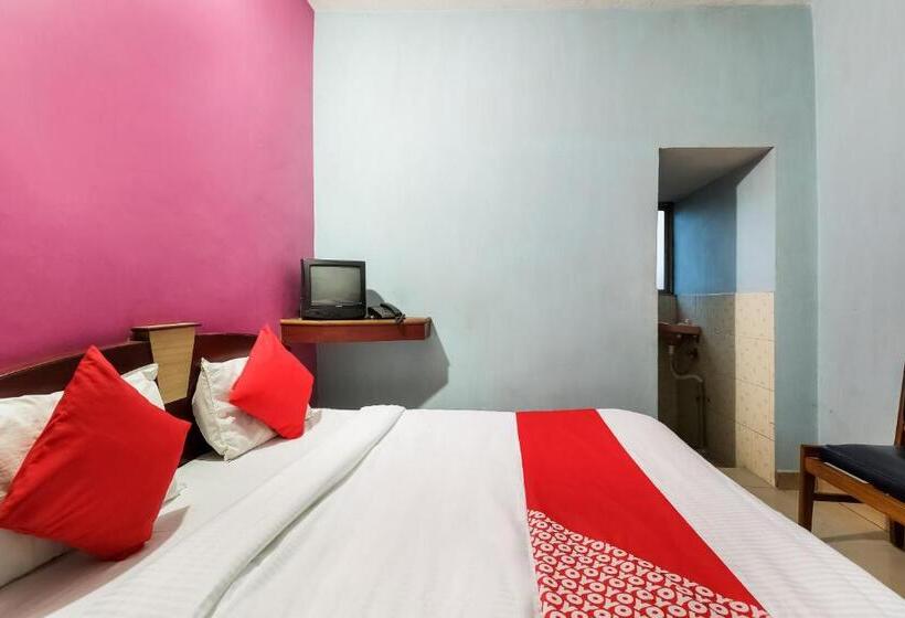 Oyo Flagship Hotel Gowri Lodge