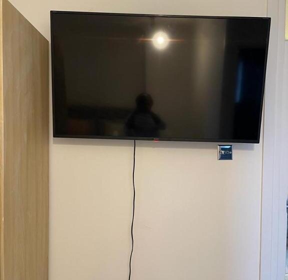 ペンション Alder En Suites Self Catering With Private Shower 1