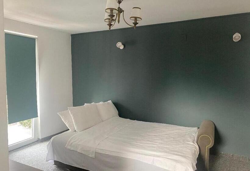 بنسيون Budux Delux Vila