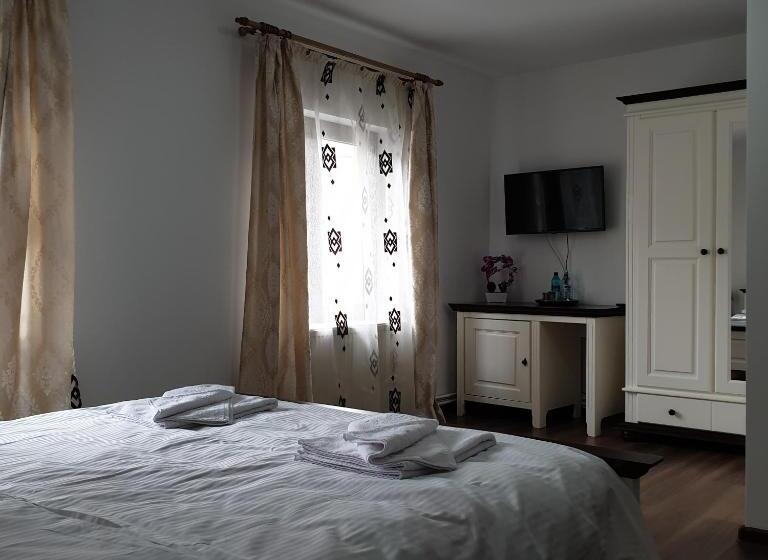 פנסיון Casa Poenaru