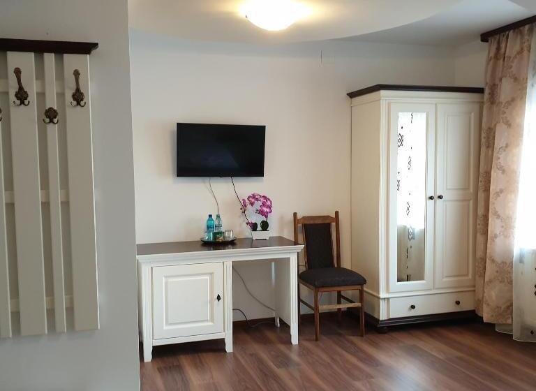 פנסיון Casa Poenaru