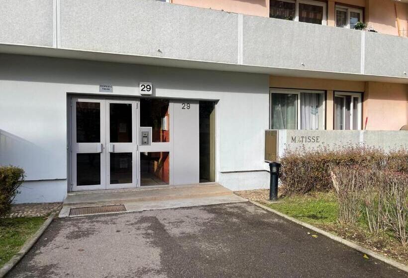 膳宿费 Chambre Privée en Colocation Dans Un Appartement Au Centre De Rillieux La Pape