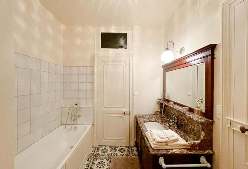 Пансион Château Du Domaine Du Réveillon